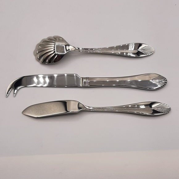 Heritage Mint "Safrano" 3 Piece Entertainment Set 18/10 Silverware Spoon Knives - Picture 5 of 8
